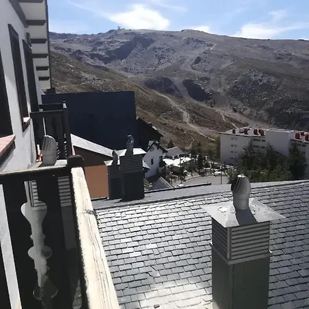 Edificio Marbella Con Terraza Sierra Nevada